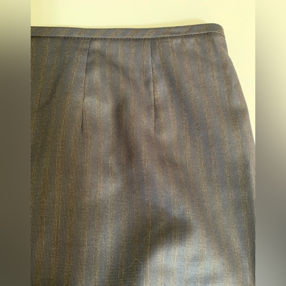 Dressbarn Pinstripe Pencil Skirt Size 14 Navy Blue Career Office - Picture 8 of 9